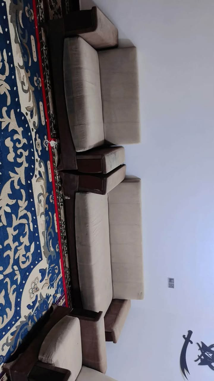 تخم مستخدم ثگيل للبيع سعره 300 الف 
المكان كربلاء


**إذا كنت صاحب هذا الإعلان وتريد حذفه لأي سبب، رجاءا أرسل رسالة إلى الدعم الفني**