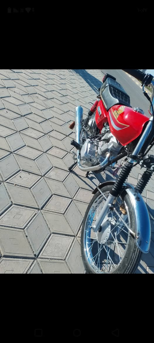 سلام عليكم شباب هاي دراجه مكفوله للبيع صالهه 3اشهر 
معمره مكاني ماجديه بدون مستعجل عله بيعتهه
***********
