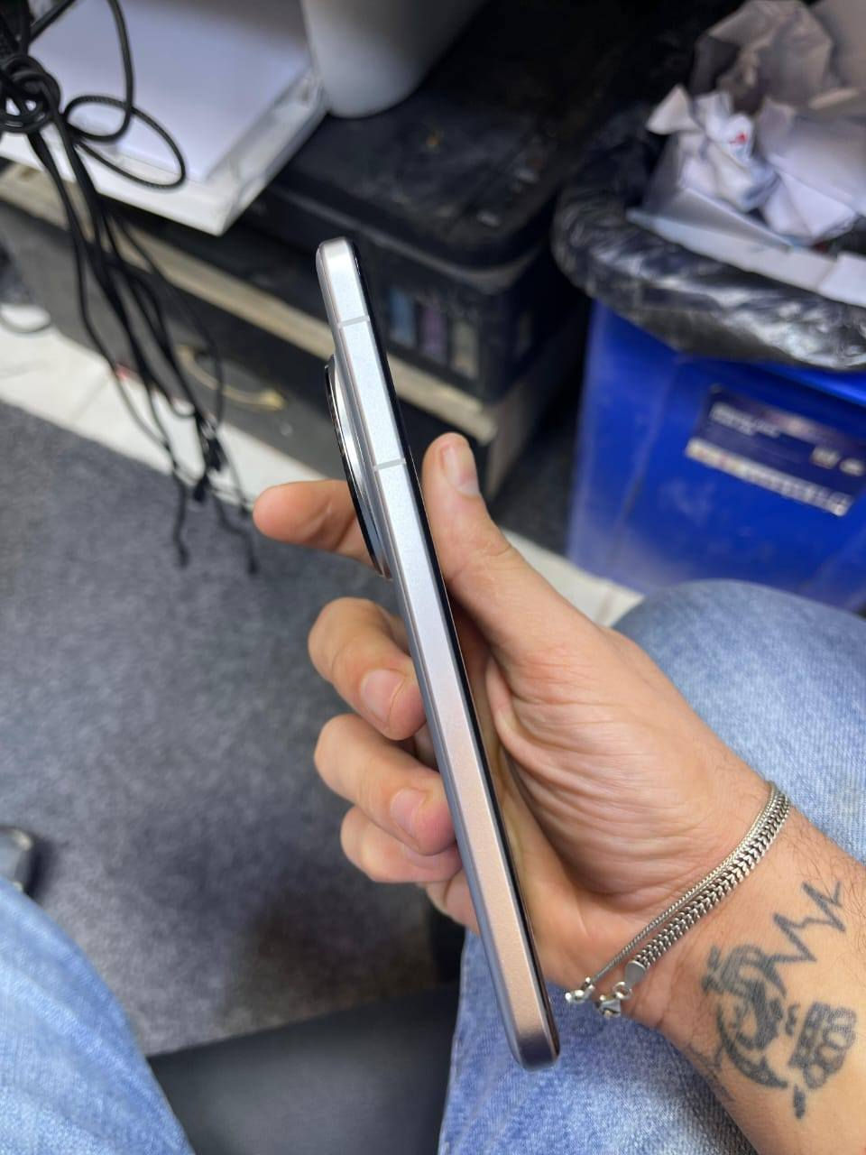 هونر ماجك 7 برو نضافة 100 كامل ملحقات
رقم صاب الجهاز ***********
العنوان البصرة 
السعر800 الف
