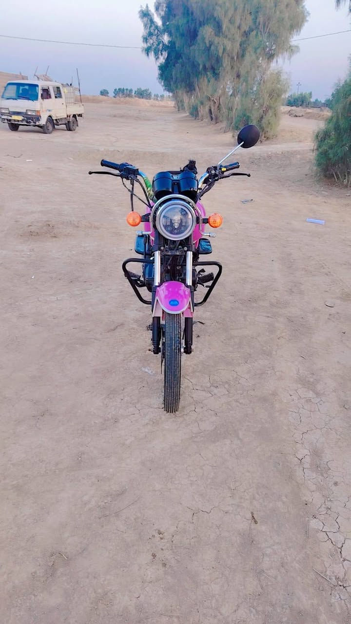 سلام عليكم درجه البيع ديون نفخ موديل 23 رقم وسنويه رقم بابل تحويل مابشر سنويه 28 محرك 200 كهربائيات كله شغال محرك شاصي مكفوله كفالة عامه جديده كلش حلوه رزانه فول مبيهئ اي نقص حلاء من الصوره السعر
مليون 800 وبيه مجال الشراي نتصل وبيك خير ودلل ***********
