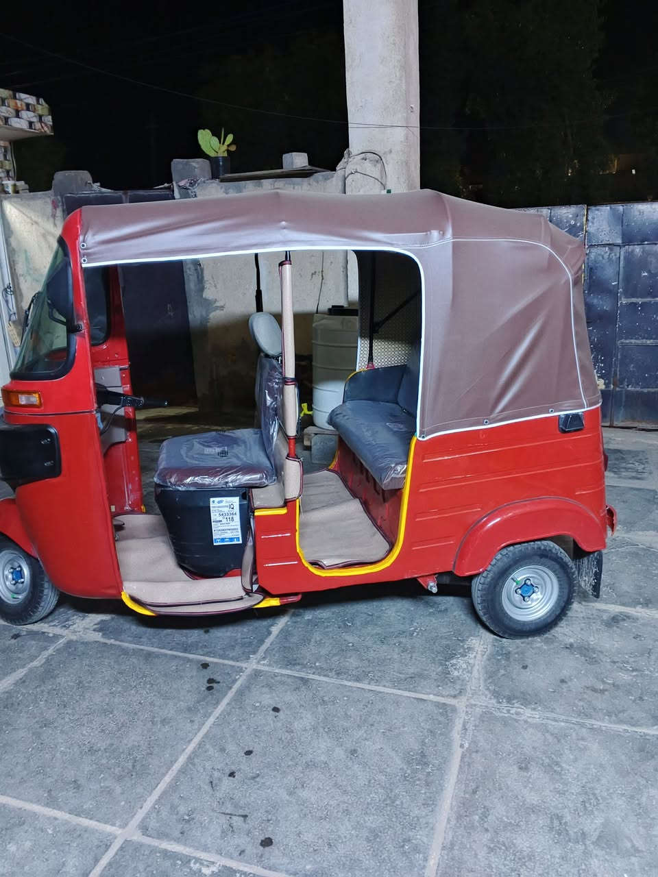 تكتك لبيع موديل 18 طالعه 19 رقم وسنويه تكتك جديده يعني من اكلك جديده بعد أحلا من  الصور الله شاهد كبل لشارع بيه فراش دوشمه تخم تاير جبلي ستدات جادر جديد مكاني لعماره علي الشرقي السعر خابر وتدلل ***********
