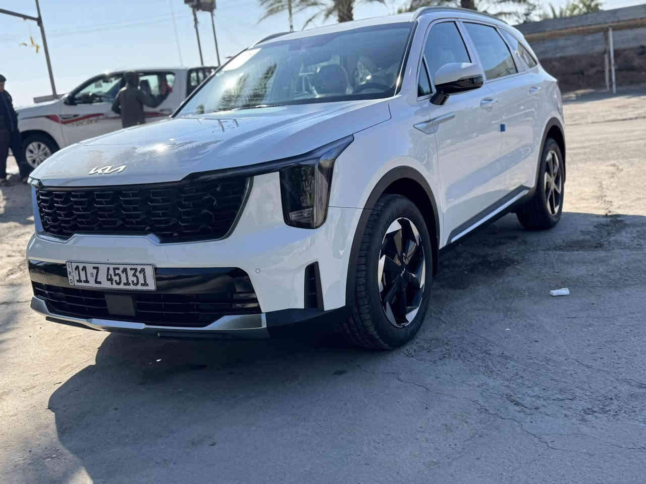 السلام عليكم سورنتو 2024وارد خليجي مكفوله كفاله عامه ماشيه (5000)على وضع شركه داخله ضمان ملاحضه سياره لجناي 
وصفات 🆗
مكينه 6سلندر 
تشغيل عن بعد☘️ 
تبريد 3قطع❄️
كشنات كهرباء⚡️
بصمه تشغيل 
اناره محيطيه  
امري شفط 
اشاير بل مري 
بصمه ابواب 
شحن لاسلكي🔋
تحلكم ستيرن جهتين
شفتات ستيرن
عدسات اماميه LED 
قماره حديد 
ويل حجم 19
شاشه متصله
كشاف ضبابي LED
صندوك كهربائي 
شاشه كار بلاي
7راكب 
بردات خلفيه بلادي 
السعر 325$ قفل 
مكان سياره :الانبار خالديه
***********
