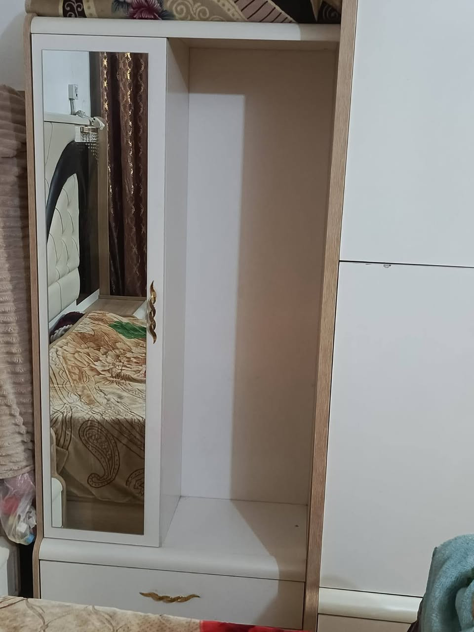 غرفه نوم تركي 11قطعه نضيفه استعمال قليل  بعد ميز بلازمه ضخم مامشدود العنوان نجف حي ميسان


**إذا كنت صاحب هذا الإعلان وتريد حذفه لأي سبب، رجاءا أرسل رسالة إلى الدعم الفني**