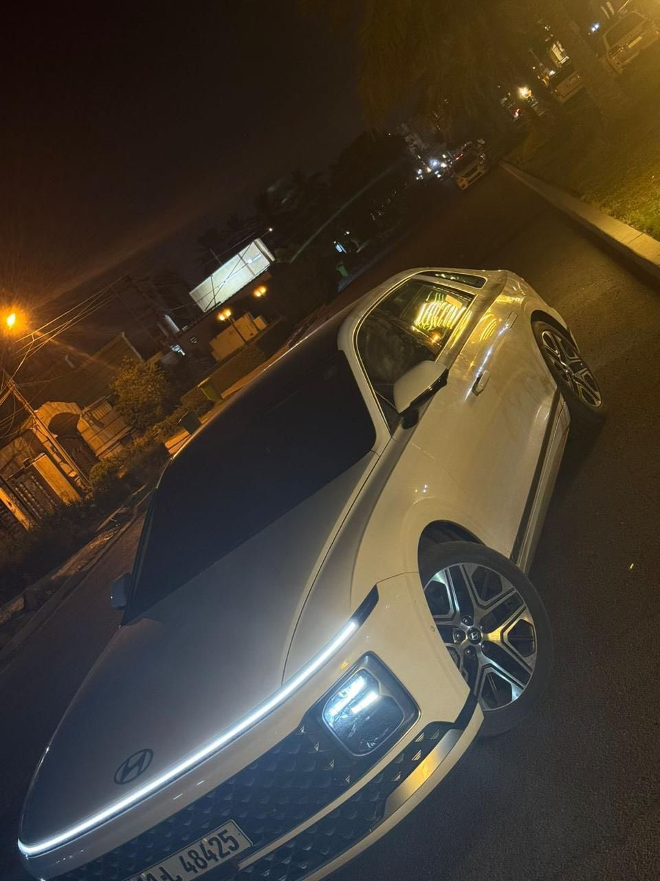 تحيه طيبه السلام عليكم ورحمة الله وبركاته
ازيره 2024 خليجي مكفوله بيه فقط ضربه بل داعميه الخلفيه
ماشي 35 الف حقيقي
فول مواصفات ١ عل ١
تحكم ستيرن فول
حساسات خلفي أمامي
بصمه تشغيل وابواب بصمه
محرك 6 سلندر
8 ايرباك
داخل جلد ييجي
مقاعد كهرباء ٢
حساس أمامي
ترحيب عن بعد
كشنات تدفئة ستيرن تدفئة تبريد
شاحن موبايل
ويل كب
بانوراما
هند بريك بصمه
مانع انزلاق
قياده ذاتيه
فول فول ميحتاج اكتبها
رقم بغداد تحويل مباشر
السعر 31 يعني 310 ورقه 
اي اسفستار رقم صاحب السياره
*********** راشد العتبي
مكان بغداد كرخ السيديه
غير متواجد على الفيس
