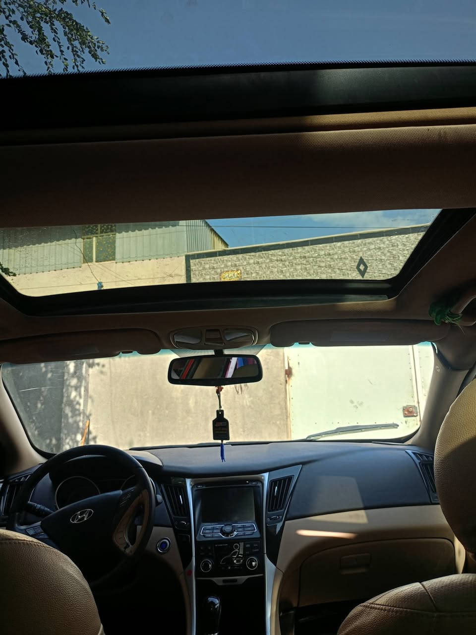 السلام عليكم سوناتا موديل 2014حادثهه بس قبق جنطه والهلال بدون دواخل مكينه2400فول مواصفات جاهزه من كير وتبريد وحداديه وتخم تاير ورقمهه بغدادالعنوان حله السعر98وبيهه مجال بسيط.***********
