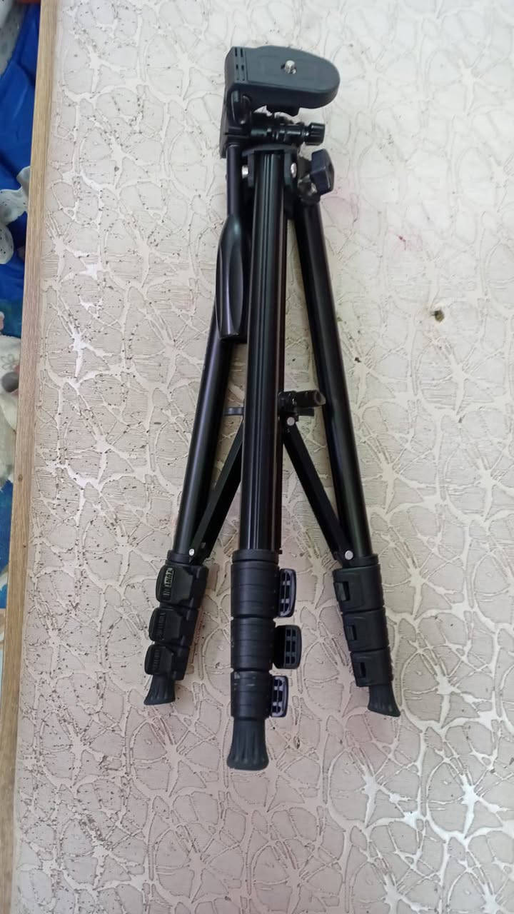 سلام عليكم شباب عندي معدات كامره
ستاند ثلاثي 

ستاند احادي 

ورام 32 الاصلي اسود

بيبي لايت 

خير من الله  قيم بما يرضي الله


**إذا كنت صاحب هذا الإعلان وتريد حذفه لأي سبب، رجاءا أرسل رسالة إلى الدعم الفني**