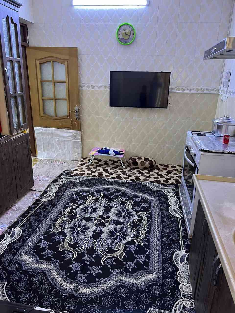 من مكتب الدباغ للعقارات والمقاولات 
عقار #تجاري للبيع 
جنس العقار/طابو صرف
موقع:كركوك/حي العسكري - شارع العام (شارع قطاع البلدية 5) مقابل مدرسة شروق سابقاً 
المساحة:200متر 
بأسم شخص واحد 
محتوياته : 
1:بيت طابق ارضي ( كراج سيارة مطبخ هول صحيات غرفتين نوم واستقبال) 

2:طابق الثاني مشتمل معزول درج خارجي (كما تبين في الصورة) 

3:محل حاليا مغلق 

حالة العقار : بحالة جيدة 

  للاستفسار مراسلة الصفحة 
او الاتصال على *********** 
***********
اوزورا مكتبنا الكائن حي العسكري شارع العام قرب اصباغ وديكورات الدباغ 
نستقبل كافة عروضاتكم في كركوك وكافة المحافظات العراقية
