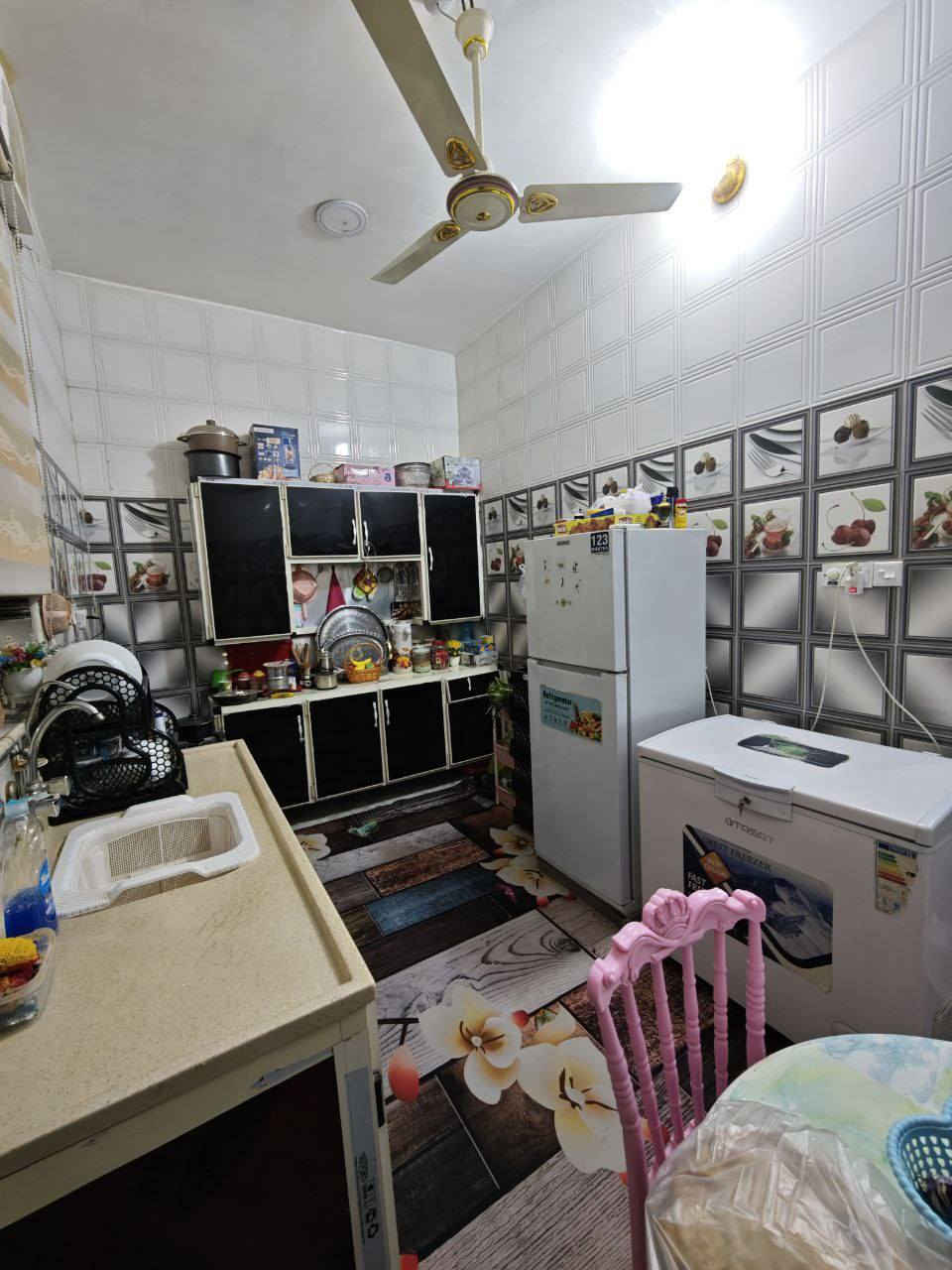 دار للبيـع في منطقه العرضات
(100 متر مربع ركن 10x10 )

كونكريت 

بناء حديث (2023) طابق واحد

قـرب مدرسة الدجى الابتدائية 

غرفة نوم+صاله+منور وصحيات

أستقبال+مطبخ

صحيات خارجيه

السعر 125 مليون (بيه مجال بسيط)

للاستفسار *********** ☎️🤳
