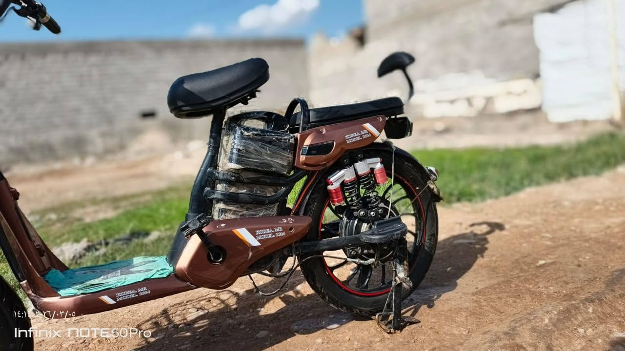 بايسكل شحن البيع...
بايسكل خير من الله موديل 2024 نضيف تأثيرات نضيفة كلشي شغال بي بلوتوث وبطاريتة تعبانات شوية سعر 170 وبي مجال مكان ديالى تحرير خاص مفتوح واتصال ع رقم ***********
