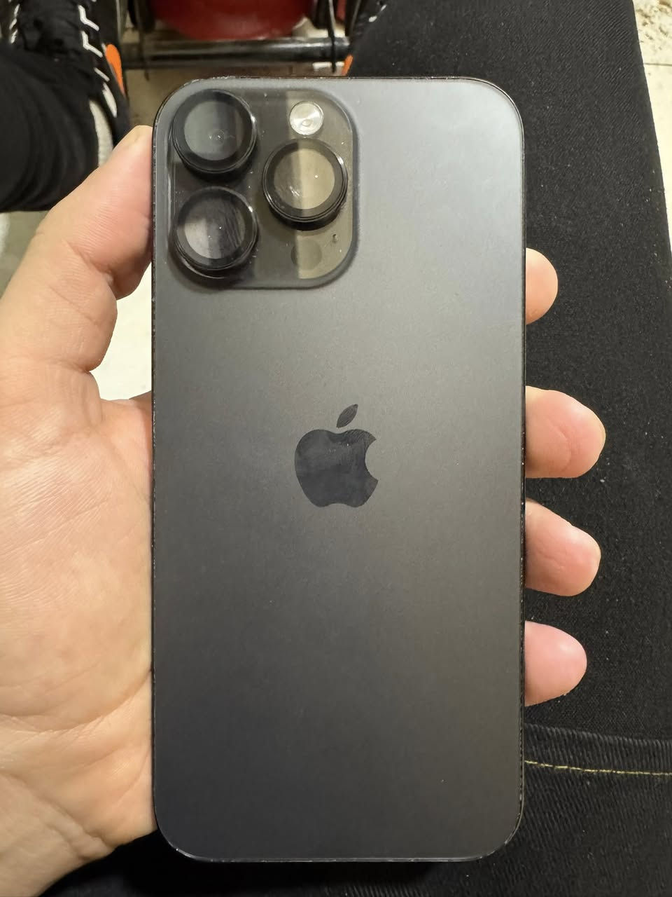 السلام عليكم ايفون 16 برو ماكس للبيع جهاز مكفول من الفتح والتصليح بي فقط نقطة بلشاشة صغيره بطارية 92 ذاكرة 256
العنوان بغداد كرادة داخل 
السعر 1050 الف 
الرقم ***********
