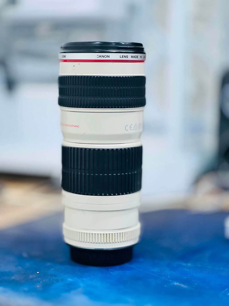 عدسة كانون 70-200 فتحة 4
نضيفه هود دبل مكاني كوت متوفر توصيل لجميع المحافظات 
*********** اتصال 
واتساب ***********
