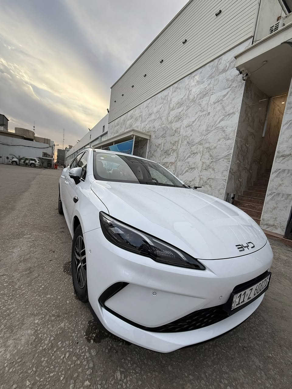 بي واي دي سيل 5  2025
فول مواصفات 13كامرة 

رقم بغداد بسمي

سيارة كفالة عامة

اخت زيرو جديدة كلش 

ماشية 2000

سعر 21 قفل مكان سيارة كربلاء

***********
