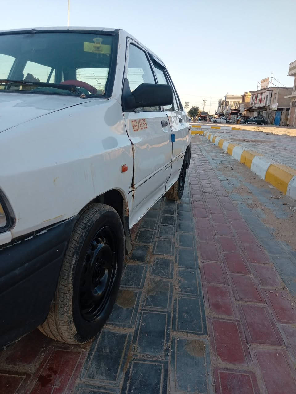 السلام عليكم هم خصوصي وهم أصولي ومناسب سايبه موديل 2009 رقم كربلاء انكليزي تاخذ صافي عليها ميه عليه راعيها ابن خالتي تحويل مباشر السيارة جاهزة كبل للشارع كير حلو مكينه كايمه حداديه تخم تاير وكهربائيات ودواخل كلها جديده شواصي معمرة تعمير جديد دوشمه جديده كاعيات جدد دشبول نضيف جام امامي خلفي جدد ولايتات وبك لايتات كبل للشارع تعمير جديد مكاني كربلاء حي الحر السعر 23 وبيها مجال ***********
