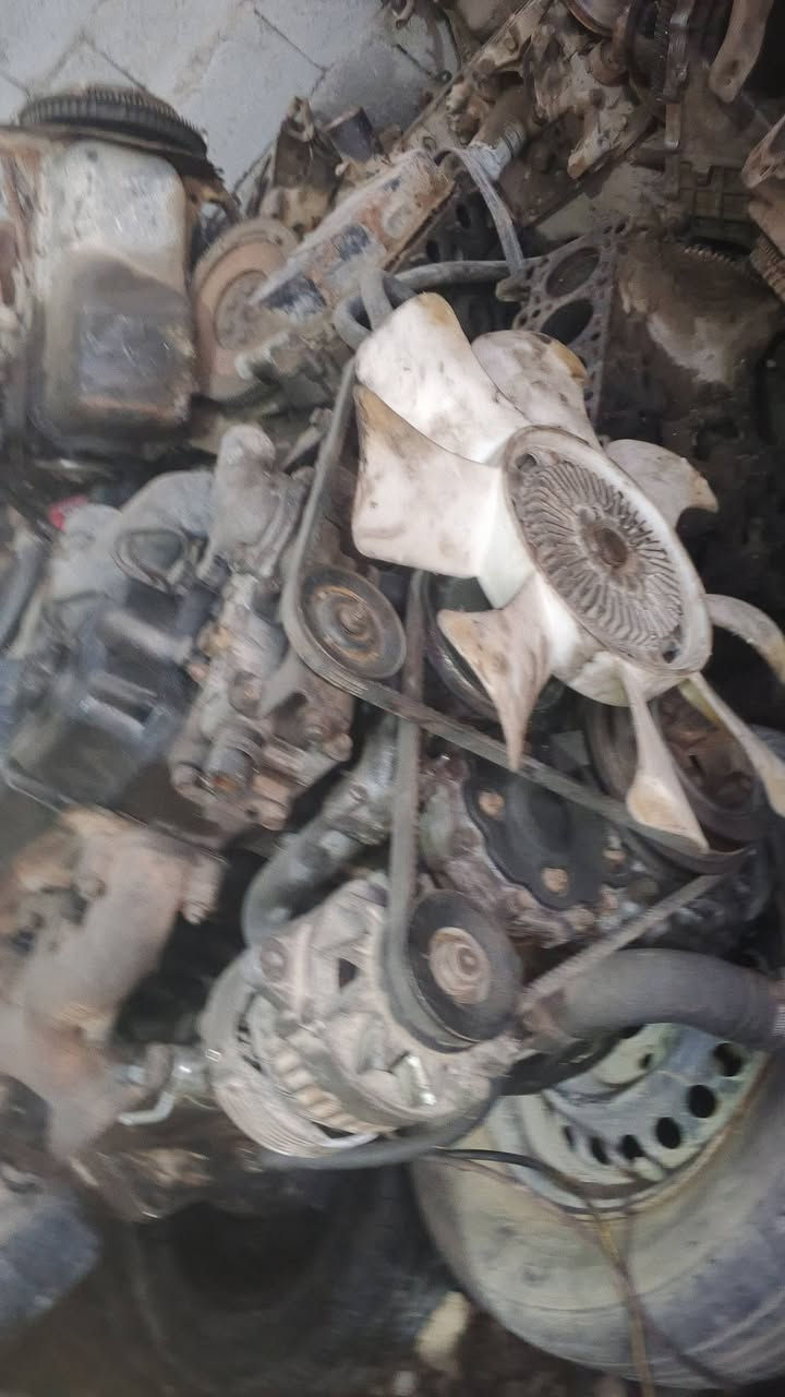 اي واحد يحتاج غراض تفصيخ سمندمجود
ونشتري سيارات تصقيط بغدادفقط
مكان  بغداد فلكت سلمان باك
***********
