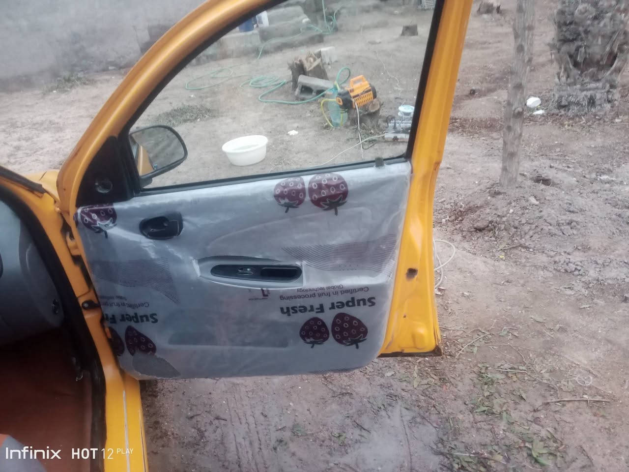 السلام عليكم طيبة موديل 2018 غاز بنزين سيارة بوضع الشركة فقط هلال واحد بي تعمير الباقي مكفول من البارد والصبغ سيارة جاهزة من كلشي ما تصرف عليهة فلس مكينة كير حدادية تخم تاير ترايك لاربيل رقم بصرة موجدة بالبصرة للاستفسار اكثر *********** او الرقم *********** سعرهة 40 ورقة
