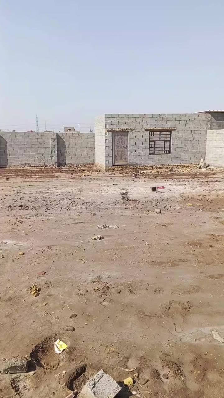 قطعه ارض للبيع زراعي منطقة سميلات كافة خدمات مساحه 500متر الاتصال ***********
