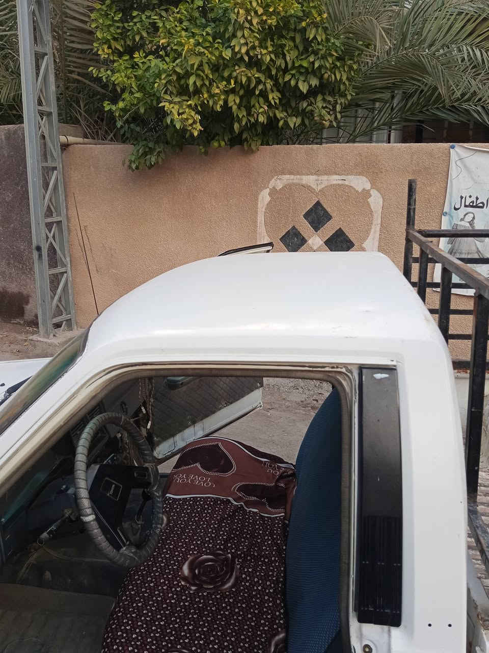 سلام عليكم تيوتة 85 حديدة بدون تحويل سيارة جاهزة محرك وكير تخم تاير شاصي كلشي مابي دواخل نضيفة عنوان السيارة ديالى رقم الهاتف ***********
***********
