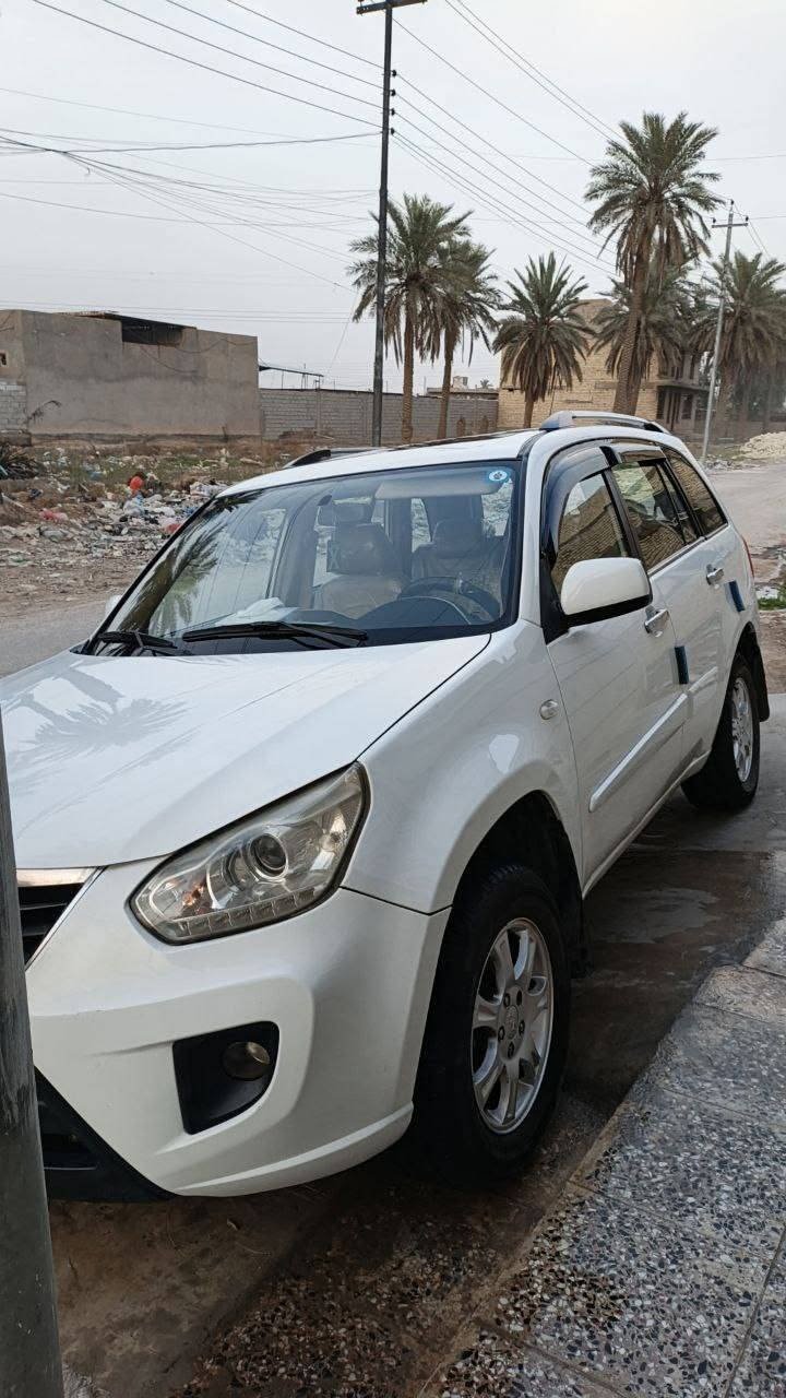 السلام عليكم للبيع تيكو ٢٠١٣ محرك ١٨٠٠  المحرك نظيف جدا السيارة نظيفة كلش نصبة وشكل وبإسمي شخصيا ثاني يوم احولهة بأسمك بالقادسية لانه رقمهة قادسية ماشية ١٤٠.٠٠٠ كم وقابله للزيادة  صدر جديد امامي خلفي اصلي قبل فترة بدلته كله  من الدعاميه للدعاميه  تخم تاير جديد تبريد ثلج ثلج ويه السويج دواخل اخت الجديدة ترايك وين مايعجبك  بيهة صبغ على كد شبرين او اقل بالجاملوغ عكس السايق ابيعلك حزام والسلايد روف قافلة و شالع الفيشة
السعر  ٤٨ وبيهة مجال جدا بسيط .... مكاني بغداد  بوب الشام وبالعافيه على الياخذهة لان متعوب عليهة  مال جناي امانه الله ورسولة ابد ما تعبك او تخذلك بالشارع وبالحقيقة احلى من الصور  .
اخوكم الحقوقي ابو زينب الشمري
 *********** وبخدمتكم الشرأي يتصل ويدلل
