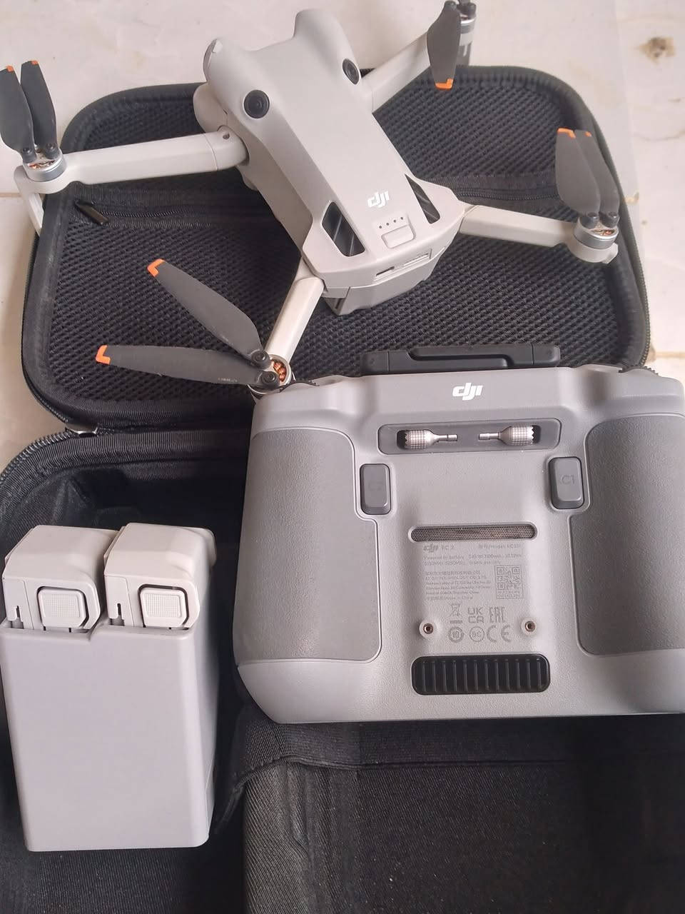 السلام عليكم  dji mini 4 pro
بطاريات ثنين شاشه سمارت درون نضيفه ماطايره هواي 
السعر 1190 مكاني واسط الكوت اي استفسار اكثر خاص او 

***********
