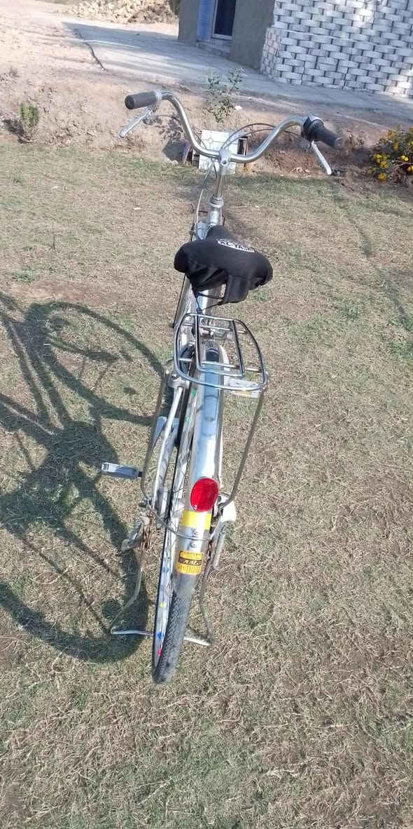 بايسكل للبيع قايش ثلاث تبديلات الشراي يجي خاص المكان الديوانيه قضاء غماس حجم 27


**إذا كنت صاحب هذا الإعلان وتريد حذفه لأي سبب، رجاءا أرسل رسالة إلى الدعم الفني**