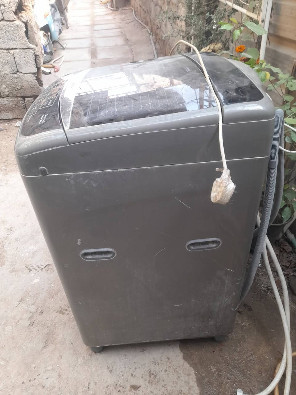 غساله شغاله للبيع سعر ١٠٠ الف على فحص ت ***********
