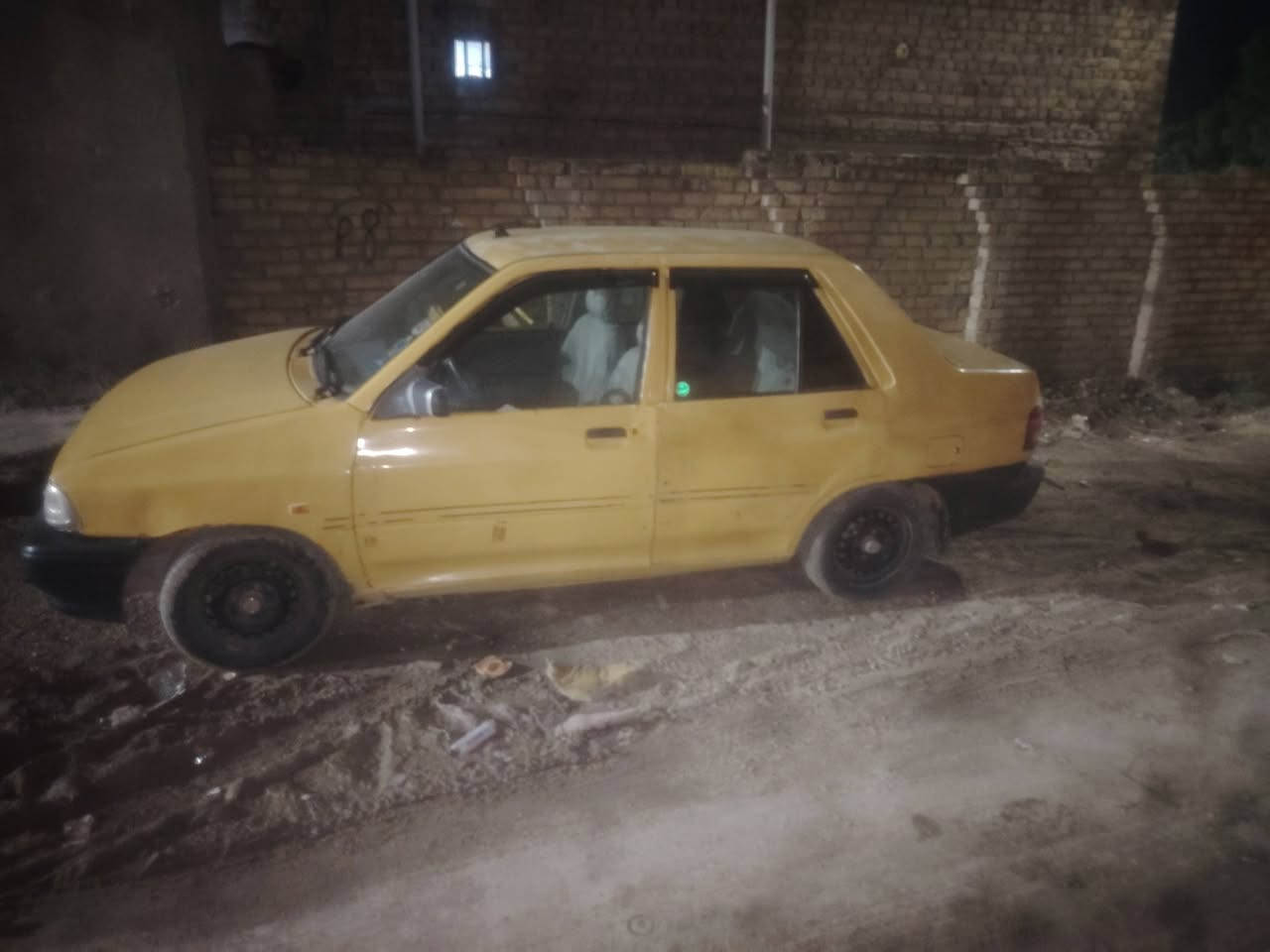 سلام عليكم سايبه موديل ١٥ البيع سياره نظيفه مكينه مكفوله كير بس رابع يفلت سنويه صاقطه علمن سياره راعيه بشاميه بس رقمه راح مني ماندله مايطلب عليه ولا ربع كفله الك من كلشي سعره ١٩ورقه وبيه مجال ***********
