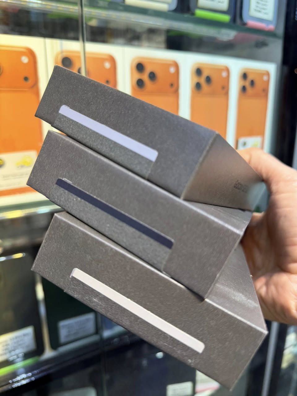 Samsung S25 Ultra 

جديد كبس كارتون 👉

الذاكرة / 256 جيجا 👉

توفر بجميع الالوان 👉

السعر / مليون و 350 الف 👉

العنـــــوان 

واسط - كوت - المشروع - قرب ساحــه العامل 

أبوابنا مفتوحه من الساعه 8 صباحا إلى 11 مساء


**إذا كنت صاحب هذا الإعلان وتريد حذفه لأي سبب، رجاءا أرسل رسالة إلى الدعم الفني**