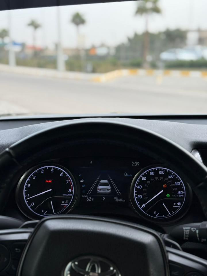السلام عليكم
كامري 2023 se 
فئه (Black Edition)
AWD فور ويل السياره 
ماشيه (55)مايل  فقط 
بولشتها مصار  كم يوم جديد
السياره كلش حلوه وكاعده 
وبلعافيه ع الي ياخذها
1-تحكم استيرن
2-شفتات استيرن
3-توقف ذاتي 
4-تحديد مسار 
5-كروس سرعه
6-مود قياده 
7- نضام ال eco
8-نضام ال normal
9-نضام ال sport
10-نضام outo hold
11-سايد بريك بصمه 
12-كامره دواره خلفيه 
13-كار بلي
سونارها جديد مرفق مع الصور 

بسعر مناسب جدا 
174 وبيها مجال 
للاستفسار 
***********
متوفر (واتساب + ماسنجر )
