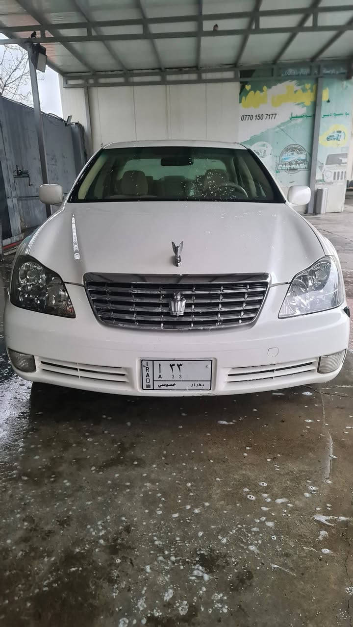 شاهینە مووس مووس 2007 ناو زەرد مەلەکی
بچوک بە گەورە اڵتونی بازار کەم بەنزینخۆر
ساج مەلە کی دەعم و لێدراوی نیە 
100 هزار حقیقی رۆیشتووە
تایە و ویلی لۆک مسرفی هیچ نیە کامل مسروفە 
ناو سنوقی کامل تیایە گێر و مەکینە ی لۆکە 
کۆدی هەیە سەیارەکە 
شانسی کۆسرە و کەڤەر گۆراو وەشەرت
تبرید و سارد و گەرم مزبوتە 
شانسی کۆسرە و کەڤەر گۆراو بەشەرت
الیاری بیلادی یابانە  ساجی شکاوی پیوەنیە 
3 دوگمە و پەردەیە رۆنی کامل گۆڕاوە 
75 گەڵا و مجالێ برایانە *********** سلێمانی
