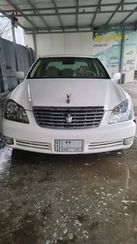 تويوتا كراون • ٢٠٠٧ • ١٠٠٠٠٠ كم