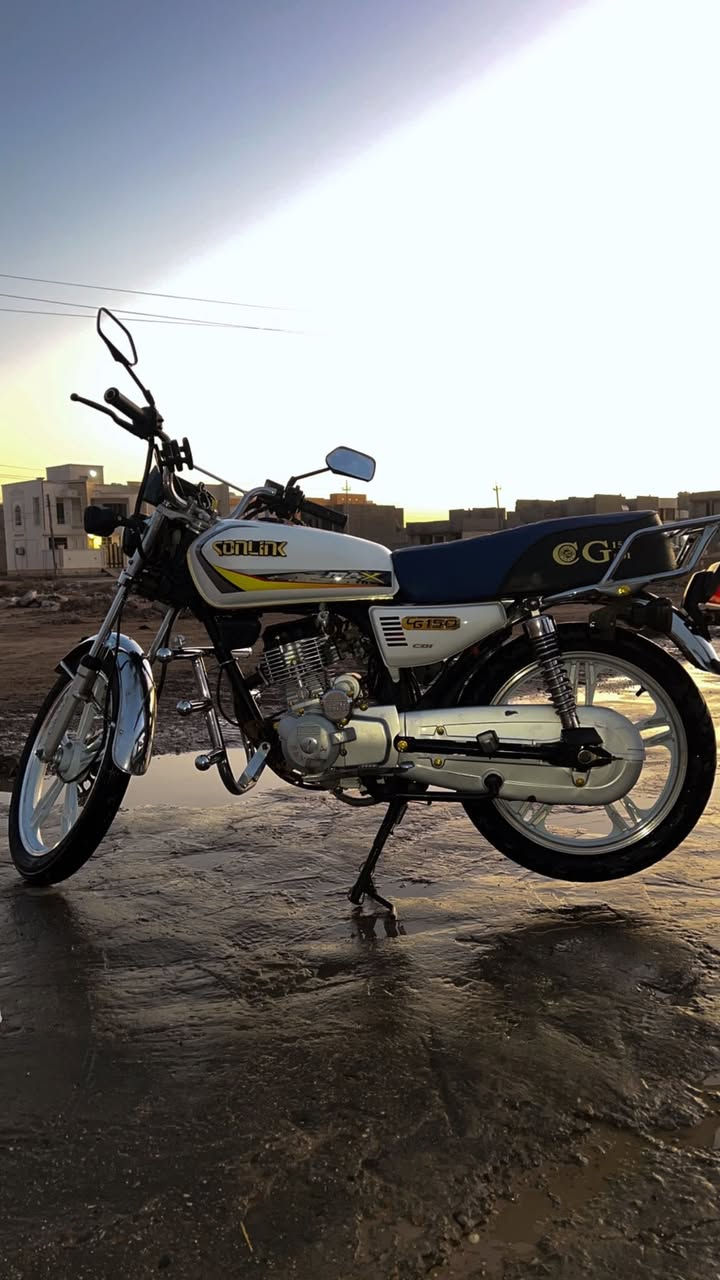 سلام عليكم موطور يراني للبيع موديل ٢١)         ينقص مابيه موطور مال جناي بس بدون أوراق المكان رمادي 5كيلو   سعر  ٥٥٠ وبي مجال لطيبين مكلف بل نشر رقم ***********
