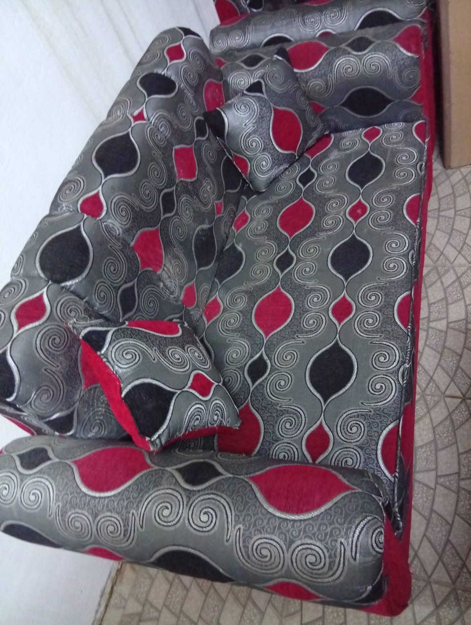 بيع مستعجل ما عندي مكان
قنفات احطاحة شرط بدون عيب 5قطع 3كبار و2صغار 
سعر 225الف وبي مجال قليل 
للتواصل خاص او عبر الرقم ***********
مكان كركوك الاسرى والمفقودين
