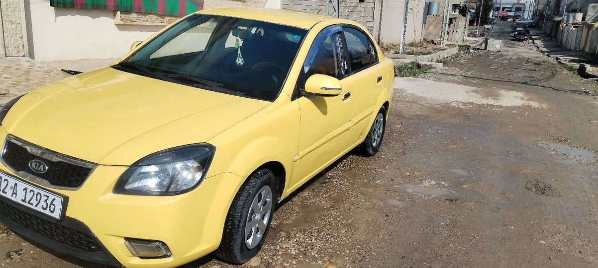 كيريو موديل 2012 فول اتوماتيك بلا ضرر بلا دواخل ما عدا تلقيطات معجون مال تكسي داخل اسود مواصفات برايد تاير جديد *********** ***********
