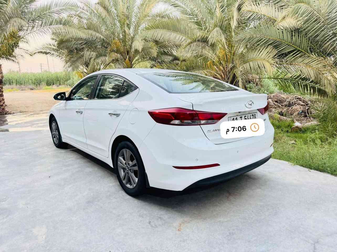 السلام عليكم ورحمة الله وبركاته للبيع هونداي النترا موديل 2017 gls خليجي سياره ماشيه 128 سياره فول موصفات معروفه رقم بغداد دولي مكفوله كفاله عامه مكينه وكير وحداديه وتخم تاير جاهزه من كلشي كفاله عامه من الصبغ والبارد سياره جديده مال جناي السعر 140 وبيه مجال اي استفسار ***********
