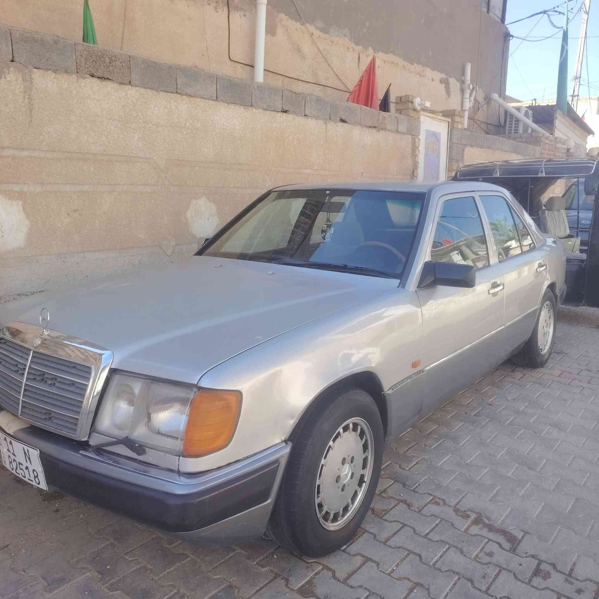 سلام عليكم مارسدس موديل 88 بسمي كير ومكينه مكفولات سياره مامحور شرط نضافه بلاد حداديه تخم تاير تبريد قواعد دبلات جدد سياره مكفوله اسعر 47 وبيهه مجال ***********
