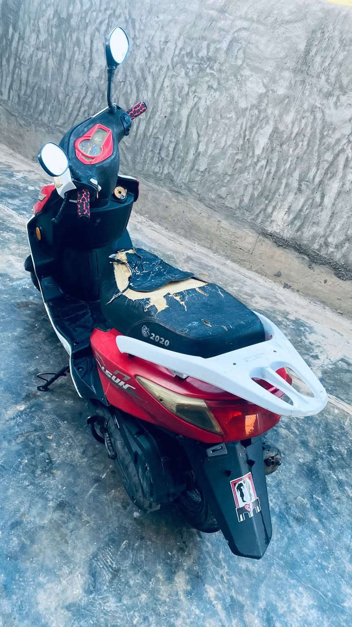 موطور رص 120محرك شرط  كهربائيات كلها شغالة موطور نگرة سلف السعر ٤٥٠قفل  الاتصال***********
