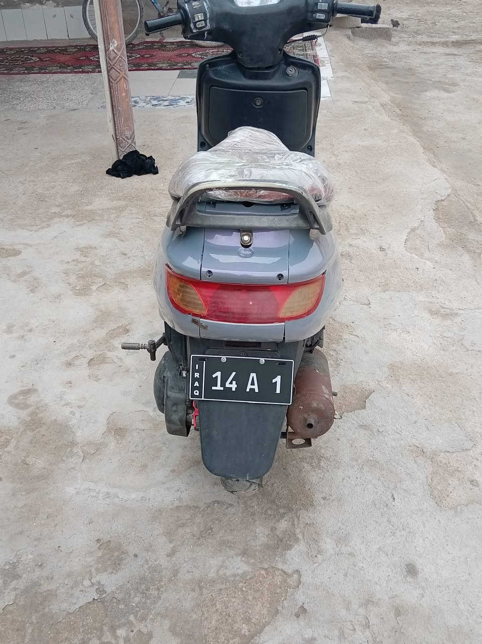 السلام وعليكم دراجه فراشه للبيع
مفتوحه صار يومين من مجفتها دراجه كلها شغاله سلف هندر كهربايات يرادلها بس باتري مكينه ناعمه وحلوه 
سعر 450 وبيها مجال مكاني البصره قضاء القرنه هاذ رقمي راسلني وتدلل ***********
