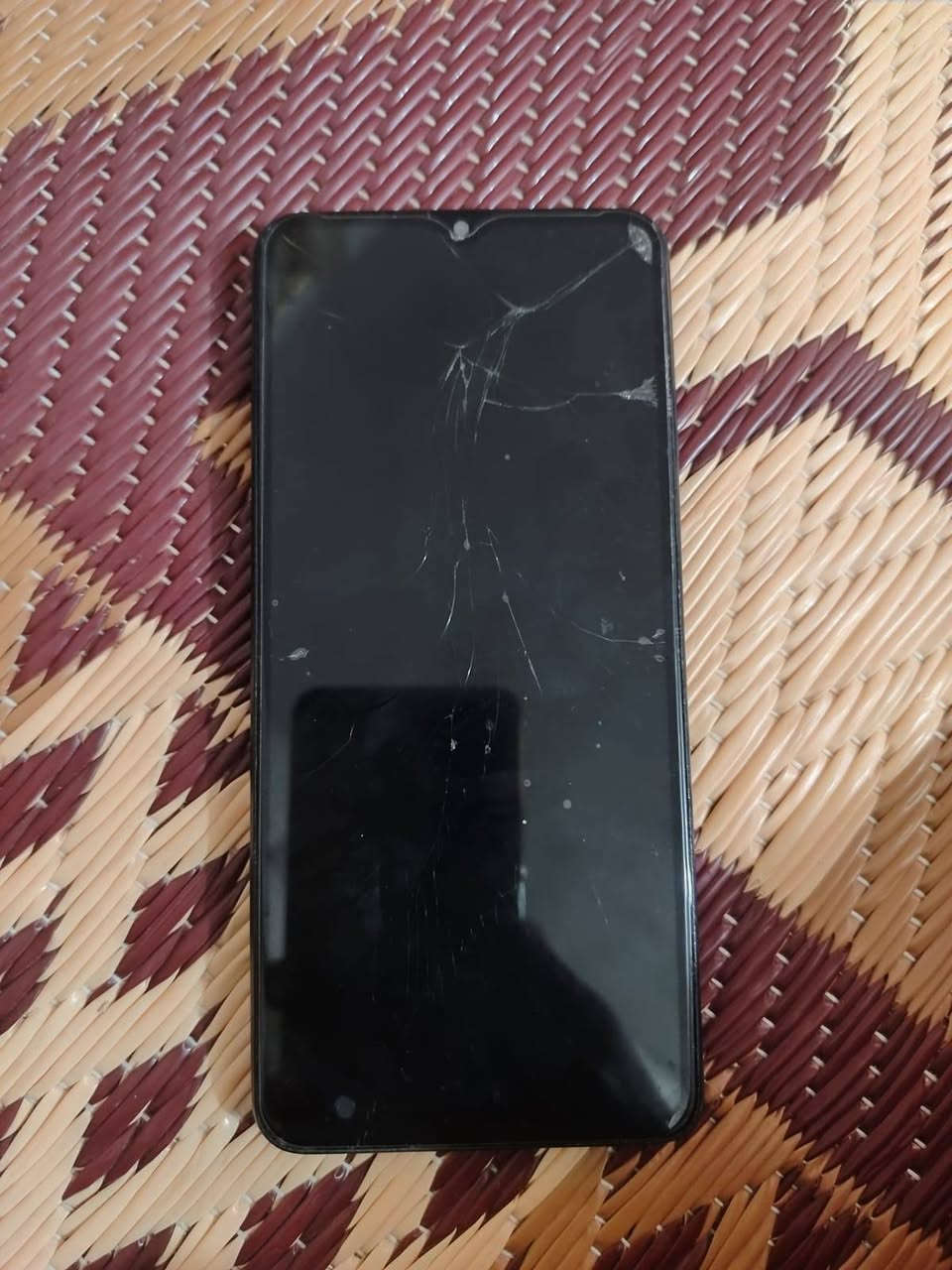 موبايل A12 نضيف بس الشاشه مفطره ذاكرة 64 يشغل بيس و بوبجي 40 فريم   السعر 70 وبي مجال المكان بغداد حي النصر قرب العبيدي


**إذا كنت صاحب هذا الإعلان وتريد حذفه لأي سبب، رجاءا أرسل رسالة إلى الدعم الفني**