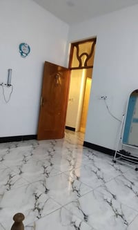 ام هليل الثانية • ٢٠٠م • طابق ونص