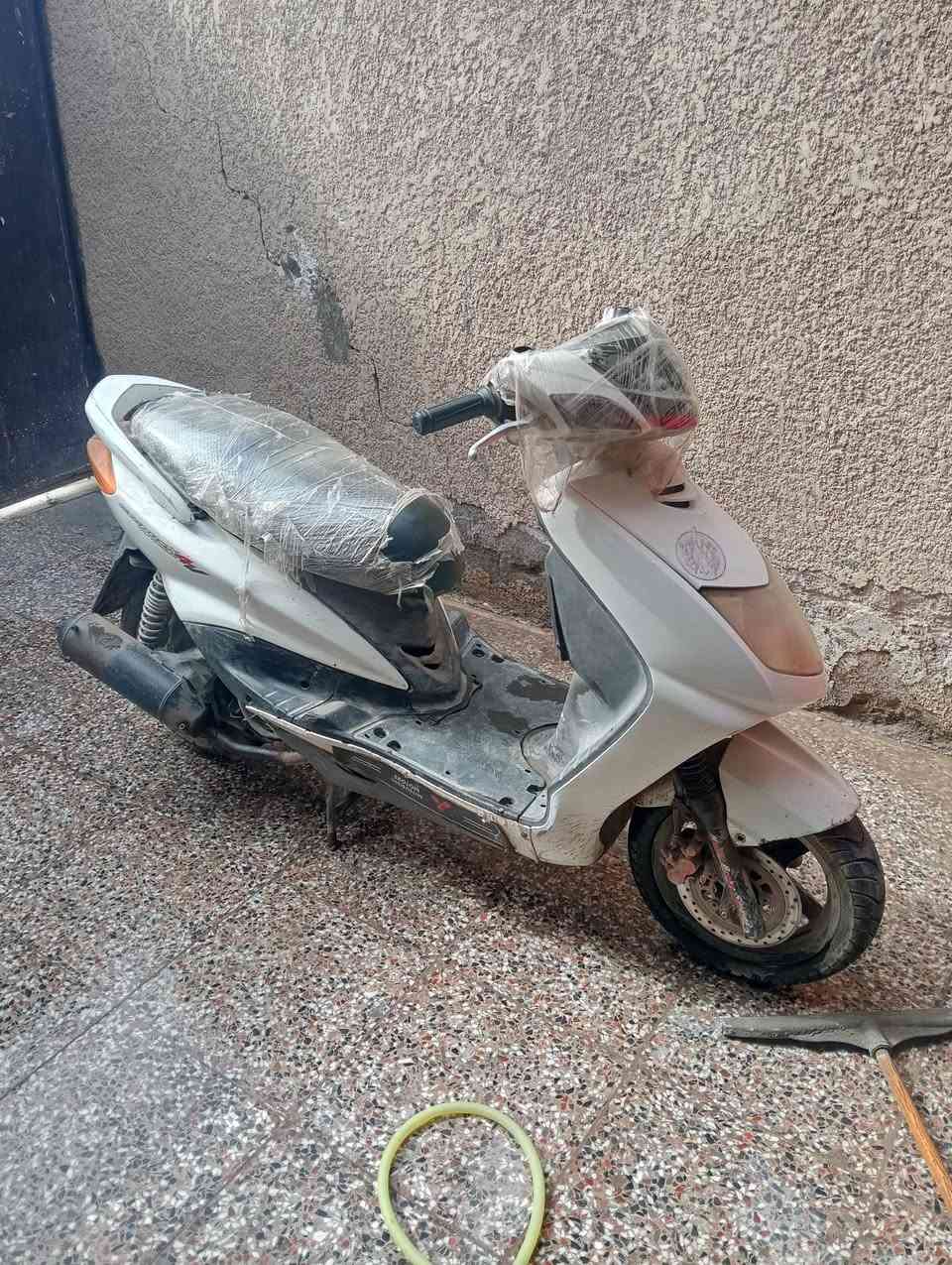 دراجتين سكنس والثانية سبيسي رايدهن 400


**إذا كنت صاحب هذا الإعلان وتريد حذفه لأي سبب، رجاءا أرسل رسالة إلى الدعم الفني**