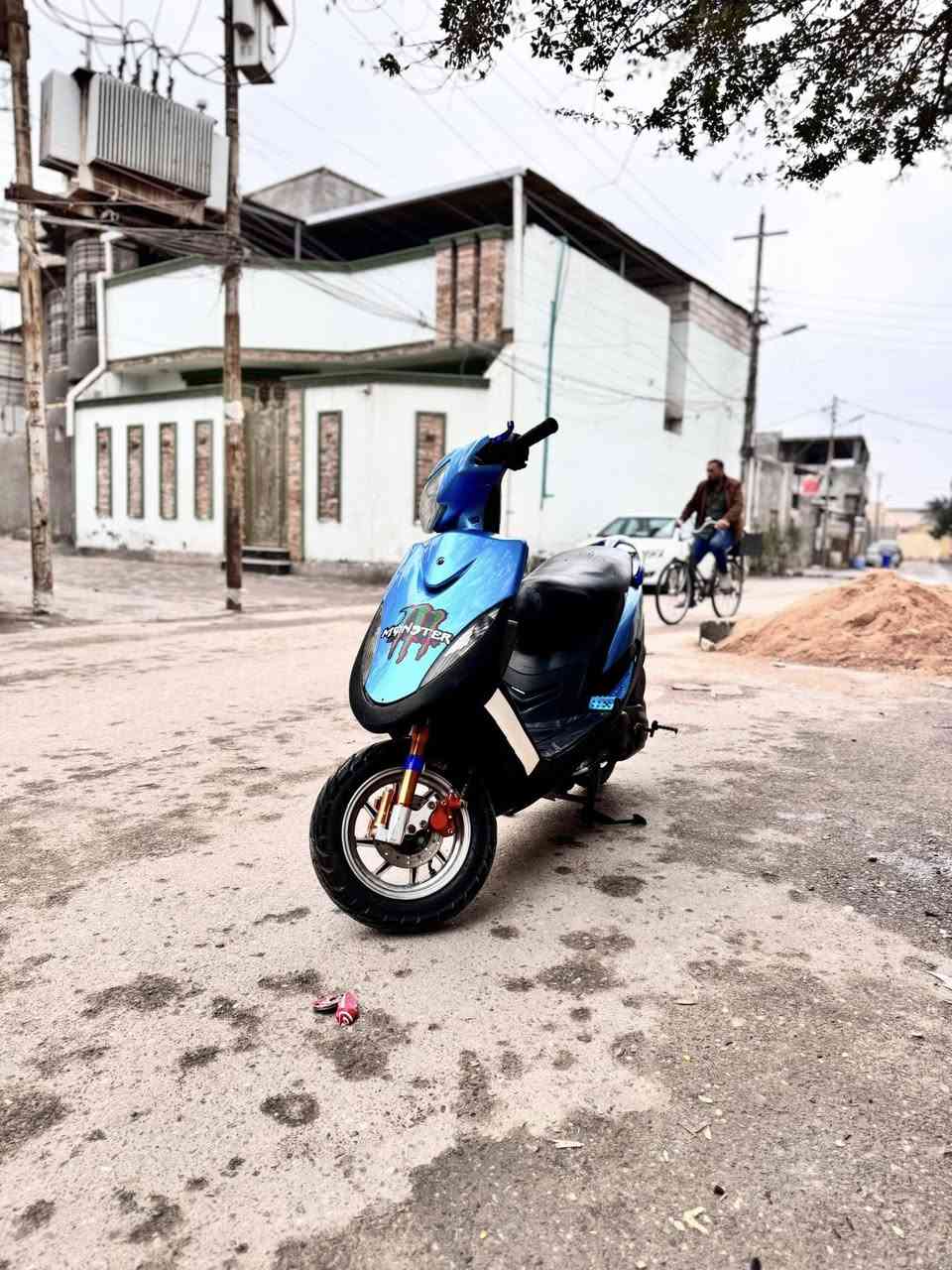 دراجه ماكس عدله   كلها ختم واحد  ويه المكينه  لحيه ترايش  حواضن  كلها ختم واحد  ملاحتها حلوه  شلعه معدل 115كلها شغالا سلف هندر   كلها من كلشي كلها شغالا    الدراجه مكينتها خرسه كلش ما تسمعلها صوت نكره سلف مفتوحه الدراجه   بيها  تزويد هواي صابيع دبل خلفي دبلات امامي ويلات  شيال مكينه تايرات   تزويد خارجي  الدراجه مرتبه  مكاني بصره كرمت علي الطيف  رقمي ***********
