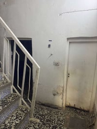 إعلان بيع منزل منزل عكاده نظيف للبيع، بناء مرتب وجاهز للسكن، يتكون من ...