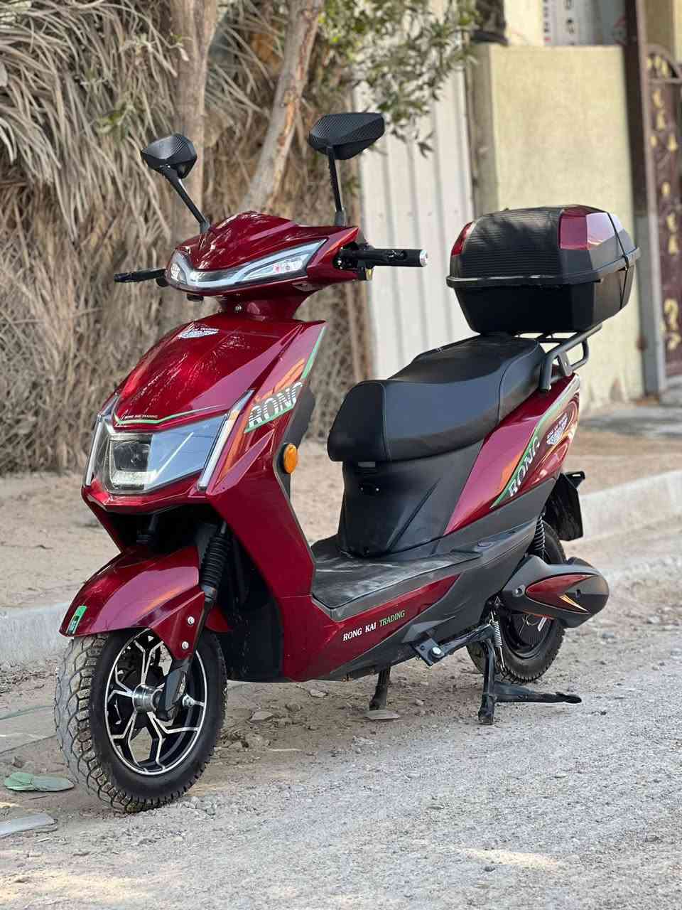 سلام عليكم شباب دراجه شحن للبيع نوع سكنسMTRاستخدام 20 يوم فقط لاغير  الله
شاهد  بعدها وكاله
  وصل معرض موجود ابسمي  مواصفاتها
الموديل2026
النوع سكنس MTR
بطاريات 6 دبل 
التحويلات 1.2.3
65حقيقي معا الوزن 
شاشه تاب تعرض الك لاعطالً ان وجدت 
اشاير رباعيه 
شاحنه اصليه 
سويجات 2
بصمات 2
نضام السرقه 
مري أصليات 
تحمل شخصين 
تايرات جوبلس تحمل وزن عالي جداً
لونها مميز 
قفل ستيرن 
لونها مميز كلش 
استان تعليك /استان صفح 
لايتات زنوزن قويه جدا
 اي استفسار اتصال 

***********

العنوان بغداد
