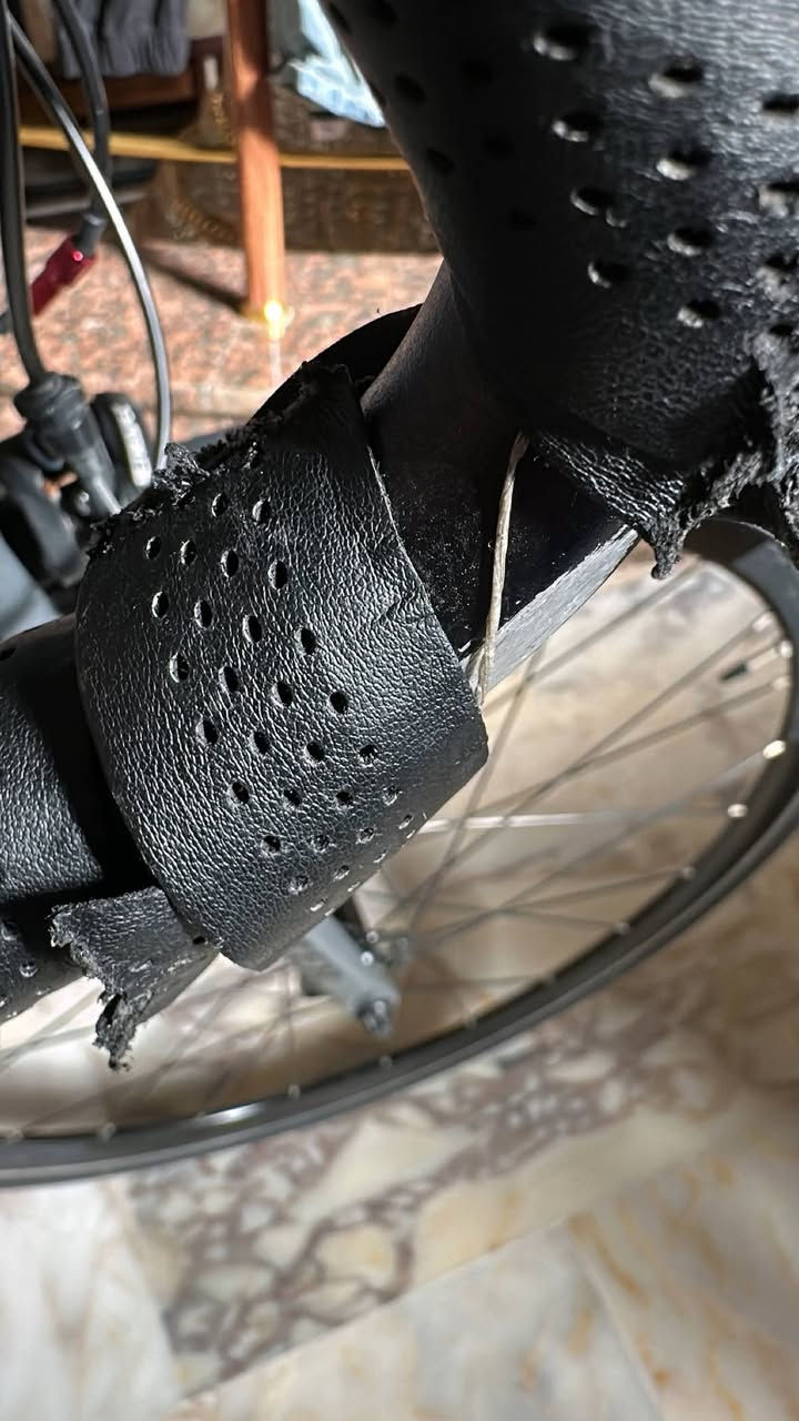 ⚠️ مكلّف بالنشر ⚠️

🔥 للبيع بايسكل رود TWITTER 🔥

📌 النوع: رود
📌 القياس: 28
🎨 اللون: رمادي
📌 الفريم: ألمنيوم + ماشه كاربون
📌 الوايرات: دفن
📌 السرعات: 2×11
📌 نظام السرعات: Brakits
📌 الرتروسبيك: نوع خاص بشركة TWITTER
📌 مبدّل السرعات الخلفي: كاربون
📌 البريكات: أمامي وخلفي شغّالات تمام
📌 الحالة: نظيفه وجاهزه للركوب

🎁 هديه ويا الدراجة:
✔ ستكات أصلية
✔ ستاند

📍 الموقع: كوت – يوجد توصيل
💰 السعر: 560 بي مجال
📞 رقم صاحب الدراجة: ***********4
