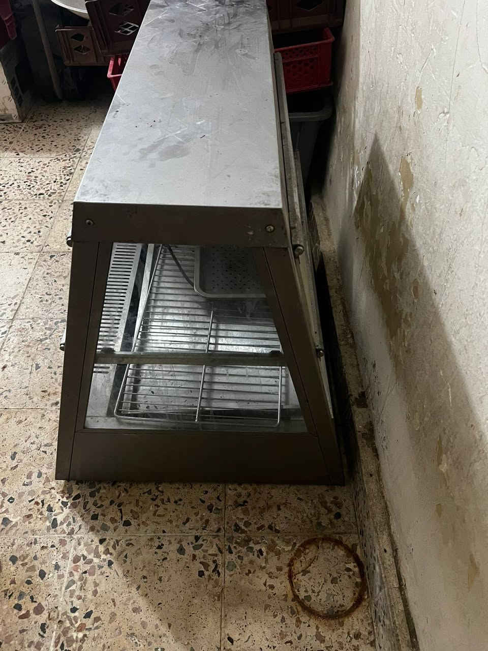للبيع
حماية زنكر هرمية قياس 90 نظيفة سعرها 225 الف
حماية فنكر سعرها 100 الف
براد ماء سعره 75 الف
بريمز مع المنظم سعره 75 الف
سنك حوض سعره 100 الف
رفوف عدد 4 سعرهن 50 الف

بغداد، الكرخ
للتواصل ***********
