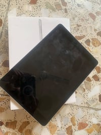 ايباد ٩ • نظافه ١٠٠/١٠٠ • بطاريه ٨٦