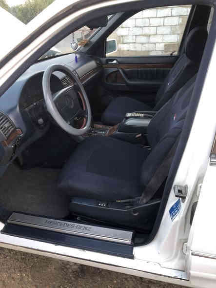 السلام عليكم شبح للبيع موديل ٩٥ اللون ابيض بغداد مابيه اي نقص رايده ب٩٠ وبيه مجال للشراي تحياتي للجميع رقم الهاتف ***********
