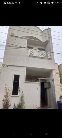 بيت للبيع في منطقه حي البساتين شارع احمد الوائلي المساحه 50متر يحتوي ع...