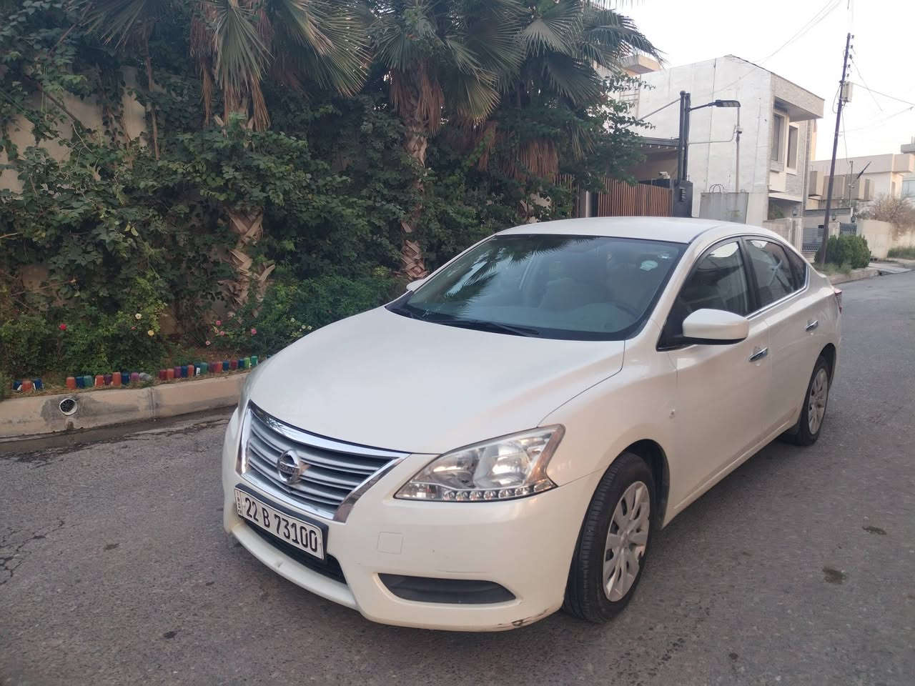 سياره گير ومحرك بشرط بدون عيب سياره بيها شخوط بدعاميه اماميه وخلفيه ويوجد ضربه خفيفه تحت باب بدون اي تأثير على باب و سياره يوجد عليها حالوب بس ما يبين بنضر 

ئۆتۆمبێلەکە گێڕ و مەکینەی بە شەرت و بێ کێشەن. لە دەعامیی پێشەوە و دواوە شوختی پێوەیە، هەروەها لە ژێر دەرگایەک لێدانێکی سوکی هەیە کە هیچ کاریگەرییەکی لەسەر دەرگاکە نییە. ئۆتۆمبێلەکە کەمێک تەرزە (حاڵووب)ی پێوەیە بەڵام بە چاو دیار نییە

السعر 125ورقه وبيها مجال
 ***********واتساب
