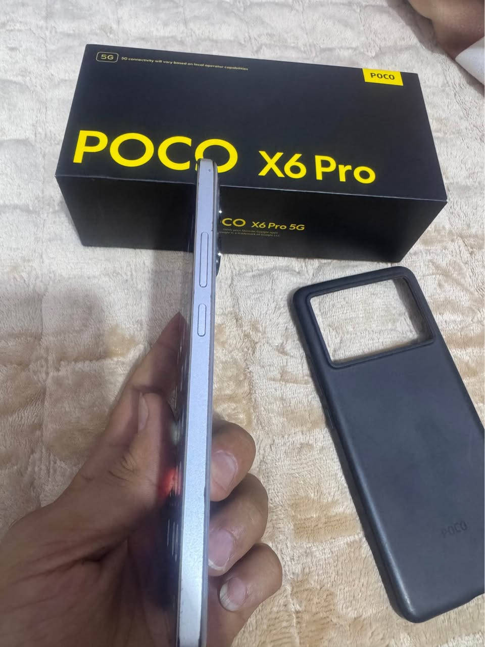 بوكو X6برو 5g
جهاز نضيف ومكفول 
من العطل والتصليح
يشغل ببجي 120 فريم 
السعر 275 قفل قفل 
*********** عمارة, ميسان
